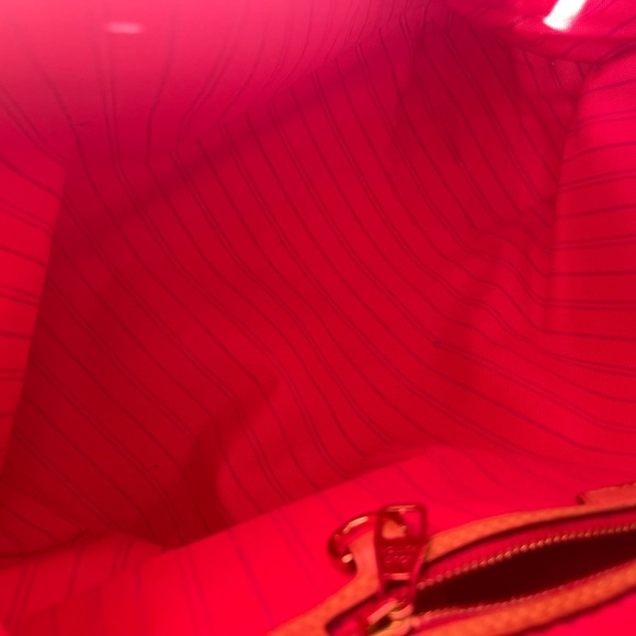 LV delightful pm bag with water melon pink beautiful interior gently used - Picture 3 of 14
